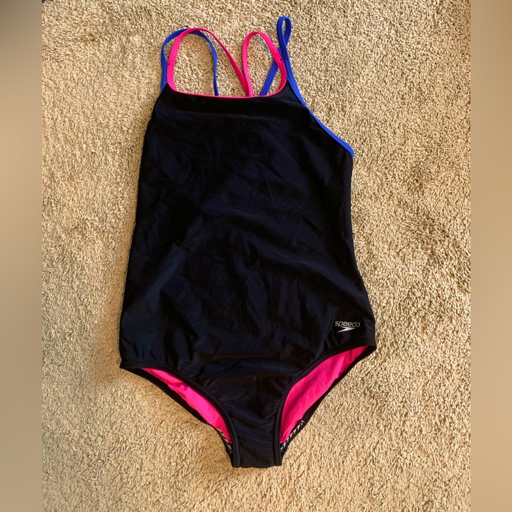 Speedo Girls One Piece Swimsuit — Great condition!